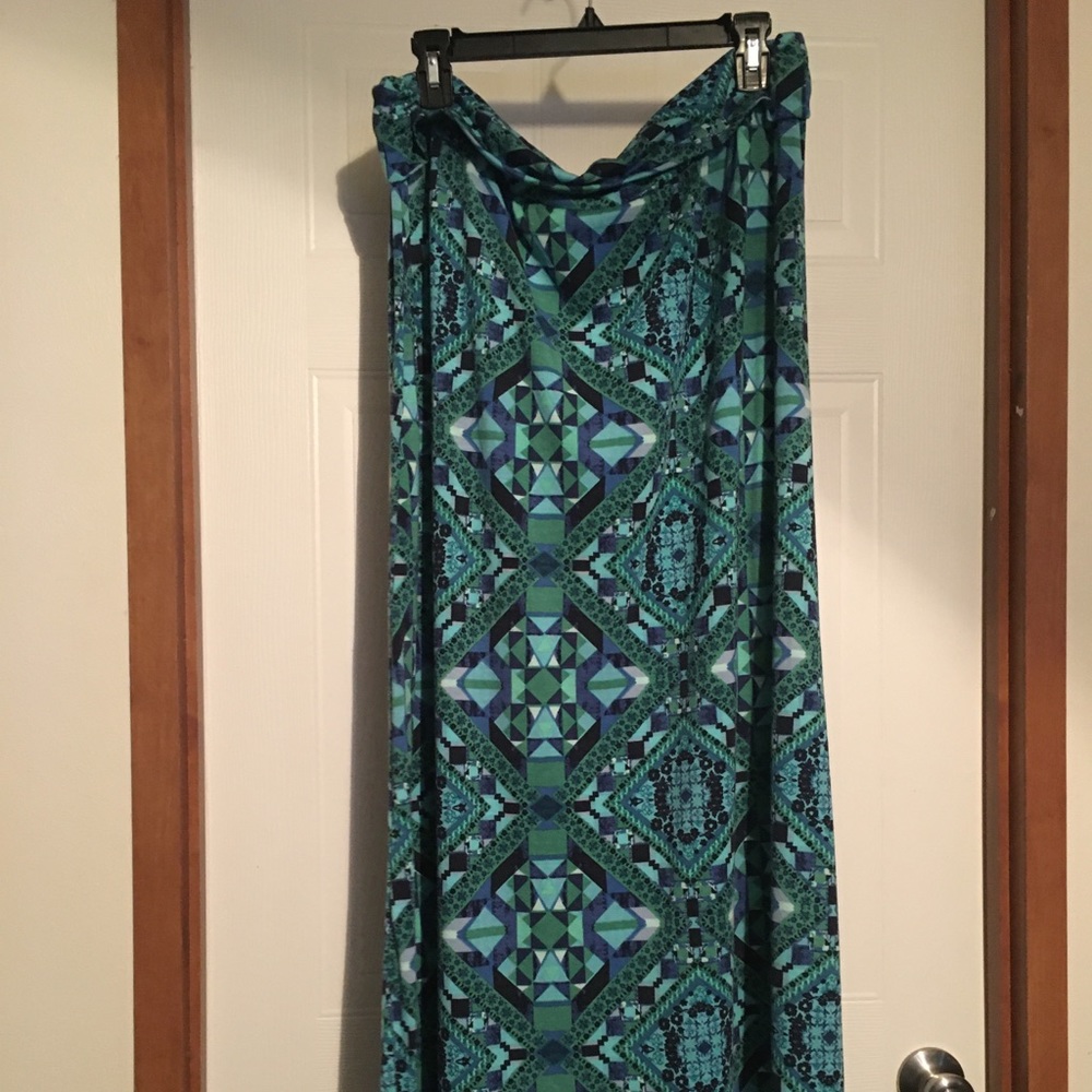 Mossimo Women’s long maxi skirt